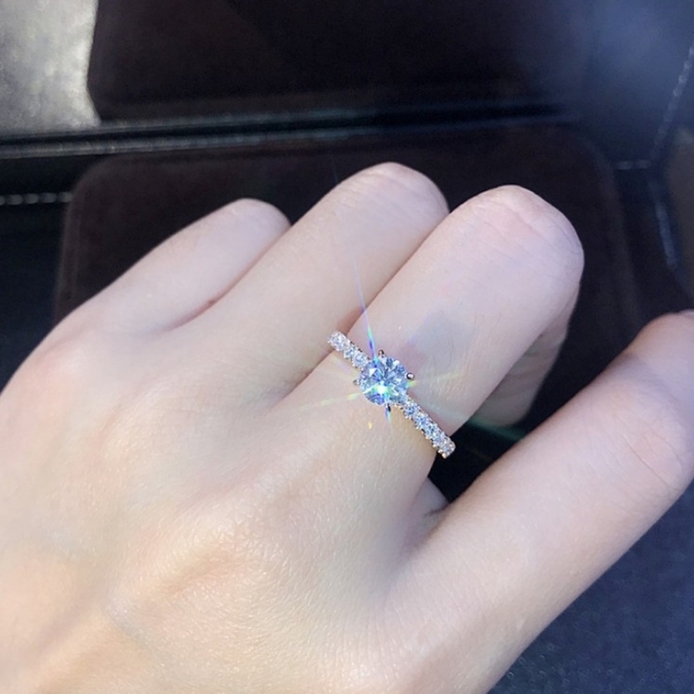 Sparkling Round Cubic Zirconia Ring rose gold - Picture 2 of 11